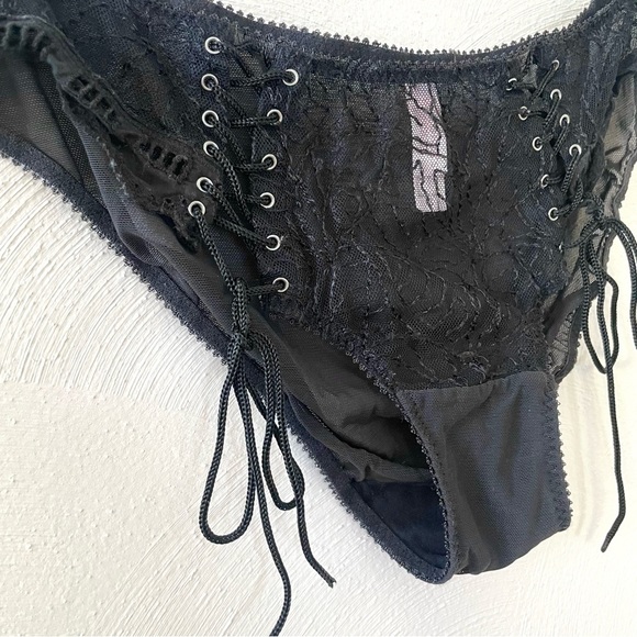 Vtg Victoria’s Secret Lace Up Panty - Picture 4 of 13